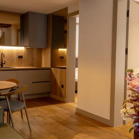 Lejlighedshotel Pahulja 4*