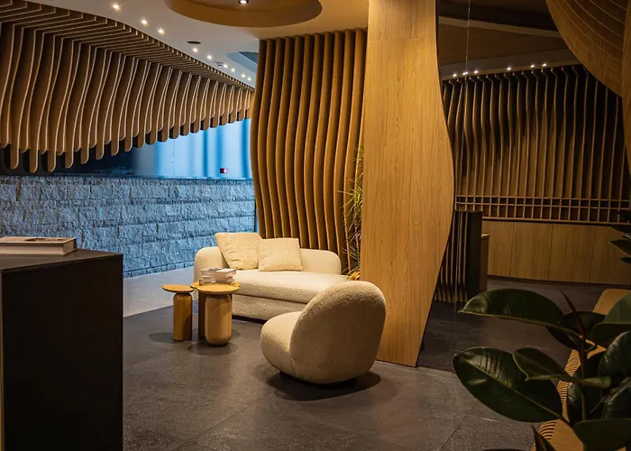 Aparthotel Pahulja 4*