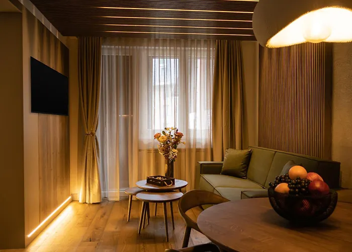 Pahulja Aparthotel 4*